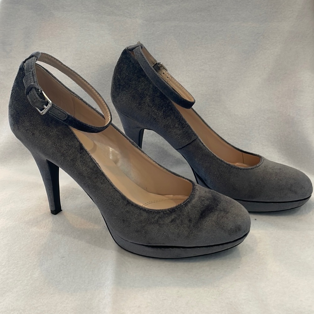 Unisa Dark Grey Suede Heels.